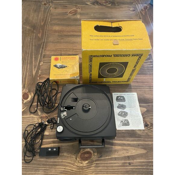 Kodak Carousel 760H Slide Projector w/ Remote, Stack Loader, Box & Manual - Picture 4 of 9